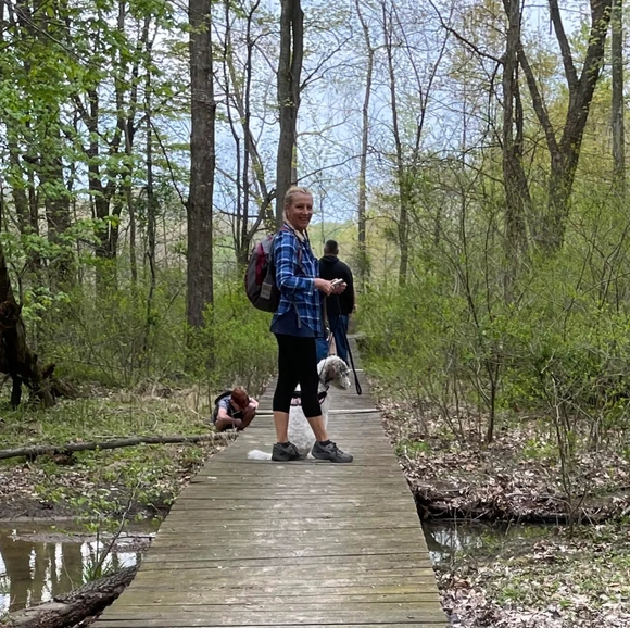 Meet your Posher, Stephanie - Picture 3 of 8